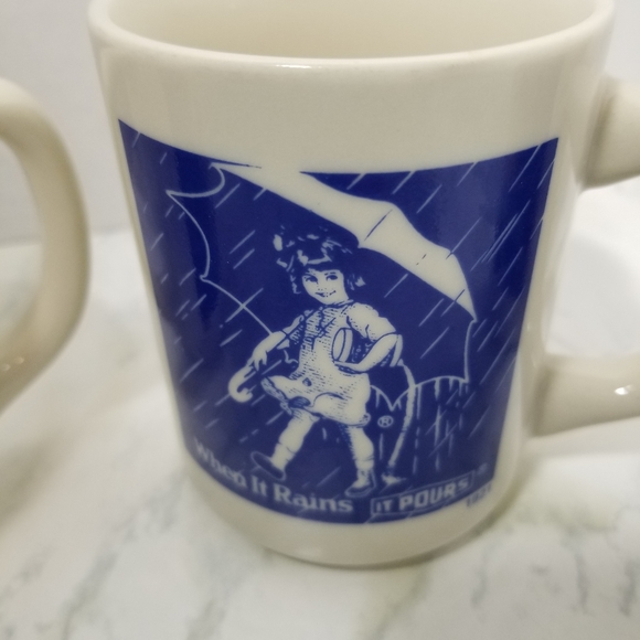 Morton Salt when it rains it pours mug - Picture 4 of 6
